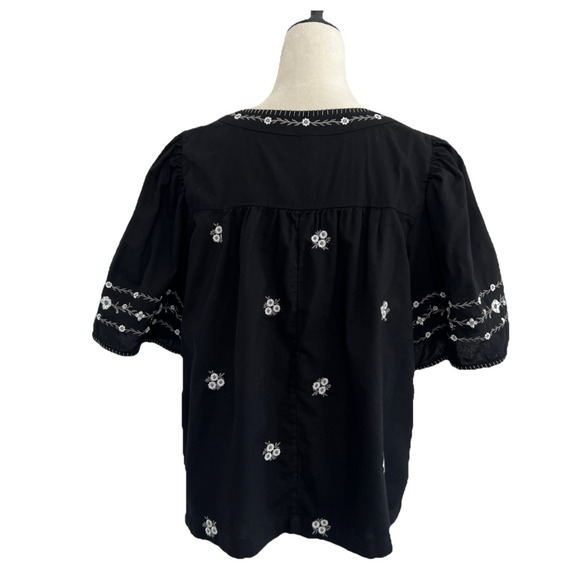 Old Navy Floral Embroidered Top Womens Large Black V-Neck Short Bell Sleeve Boho - Picture 2 of 8